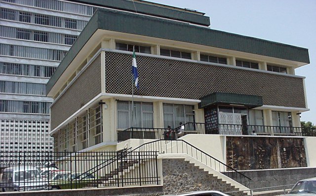 Bank Of Sierra Leone Bans Street Trading of Foreign Currency