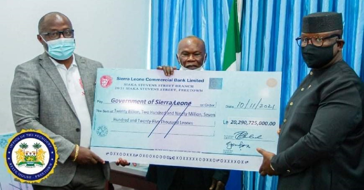 Sierra Leone Commercial Bank, Rokel Commercial Bank Present Dividends to Sierra Leone’s President Julius Maada Bio