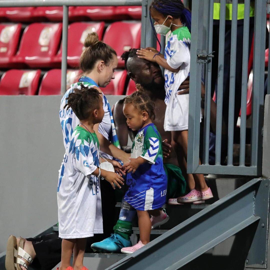 Kei Kamara Gets Consolation From Wife And Kids After Equatorial Guinea ...