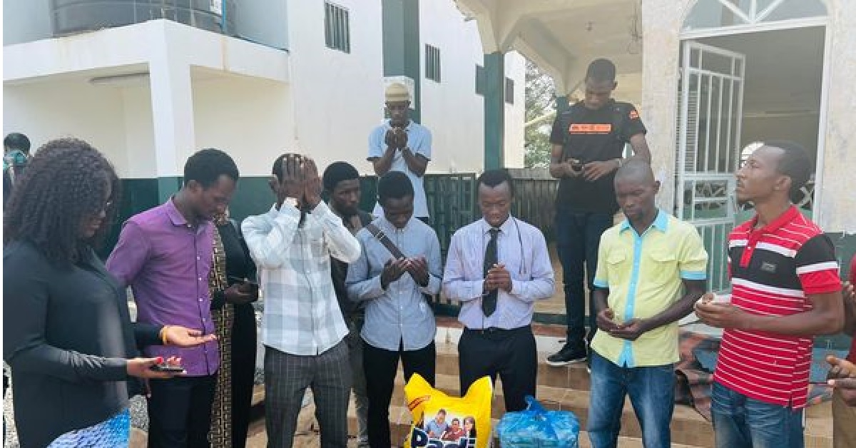 President of Fourah Bay College Students’ Union, Adama Sillah Boosts Muslim Students With Food Items