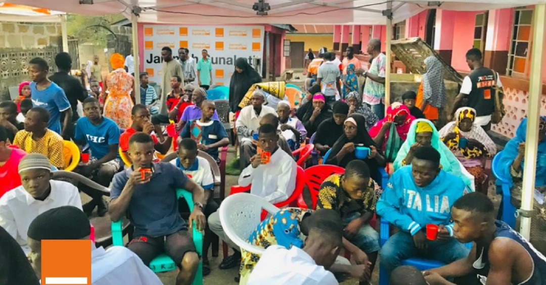 Orange Feeds Hundreds of Sierra Leonean Muslims Residents in Magburaka