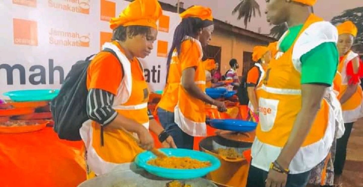 Orange Thrills KrooBay Residents With Jamma Sunakati Gifts in Ramadan