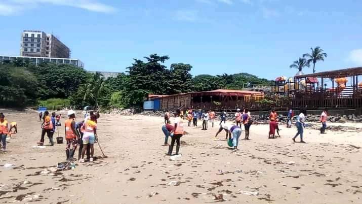 Minister of Tourism Organises Cleaning Exercise of All Beaches in Sierra Leone