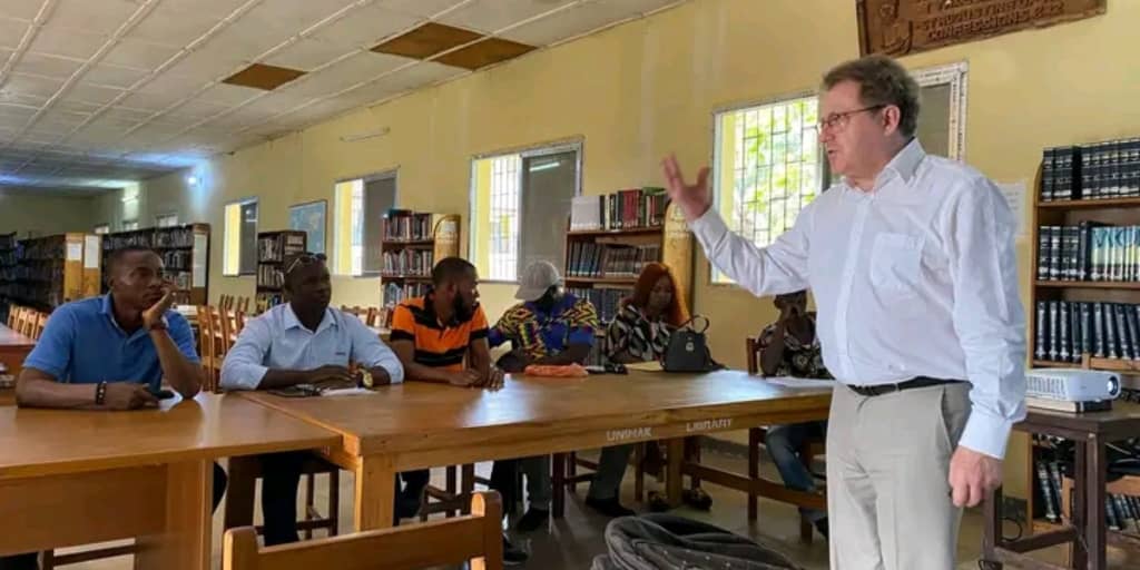 US Embassy Concludes Media Training For Community Journalists in Makeni