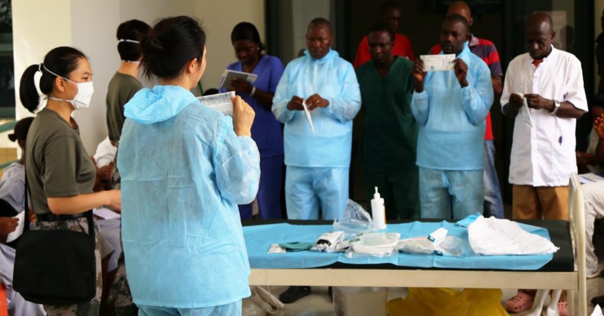 Chinese doctors Promote First-aid Training Among Sierra Leoneans
