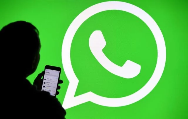 How to Secretly Read a WhatsApp Message Without the Sender Knowing