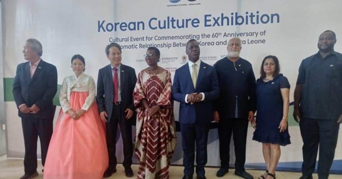 Korean Exhibition Opens at City Council