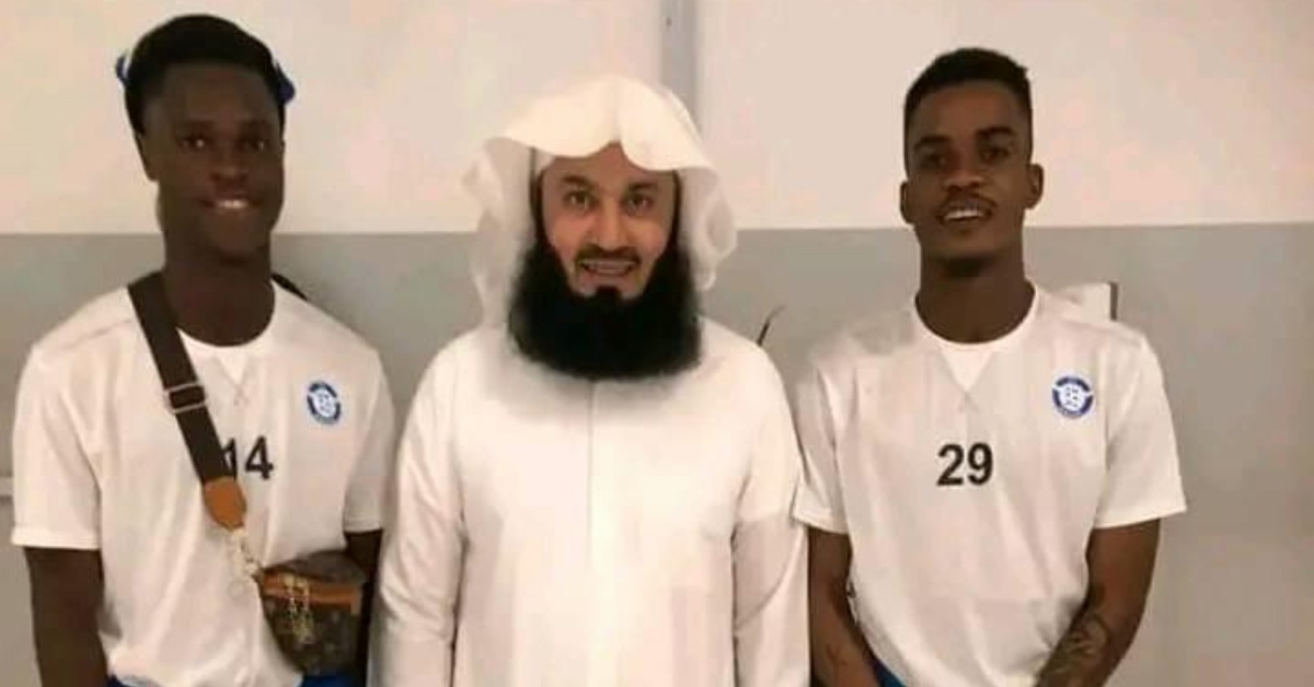 FC Kallon Players Spotted With Mufti Menk Ahead of Italy Tournment