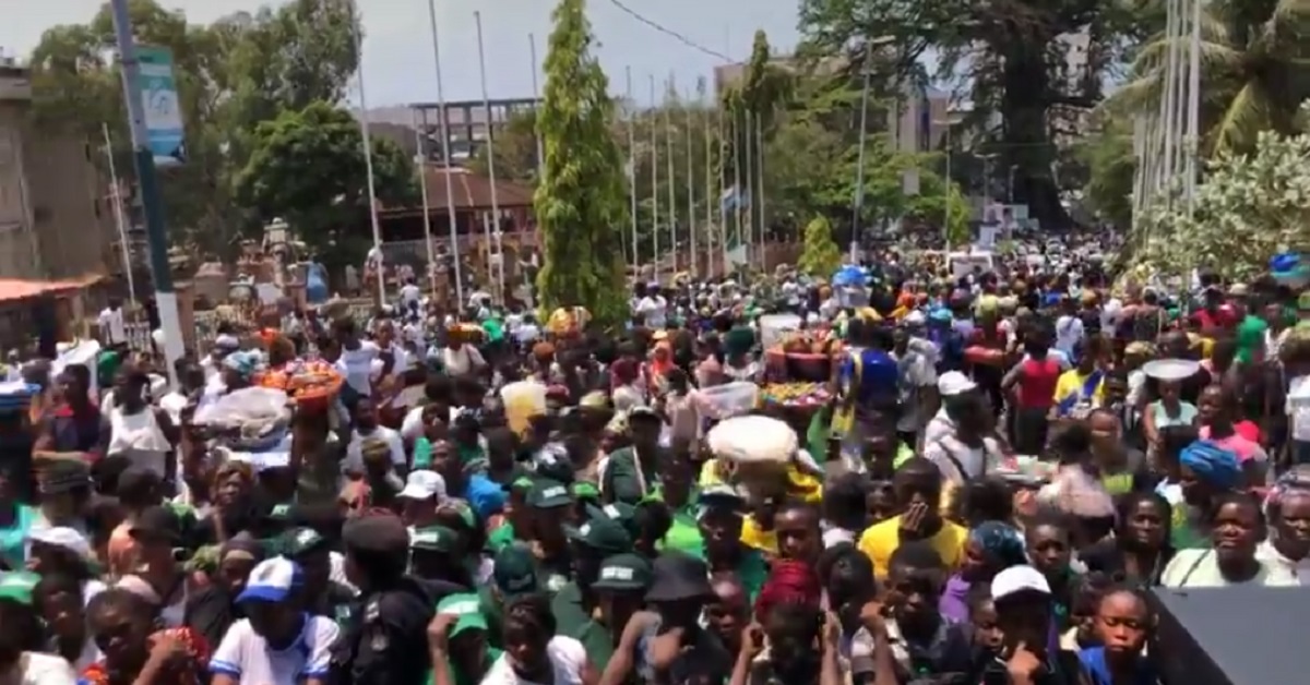 Hundreds of Women Gathered at State House to Show Appreciation to President Bio