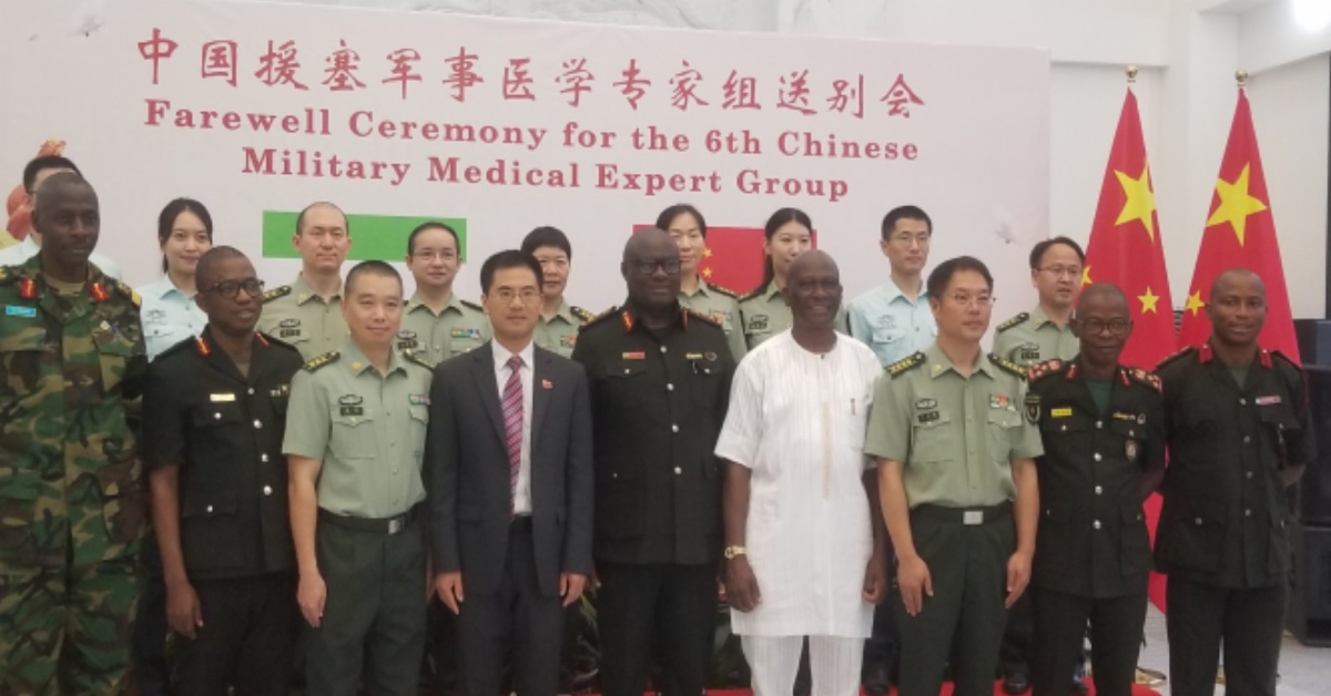 Chinese Embassy in Sierra Leone Bids Farewell to Military Medical Experts Group
