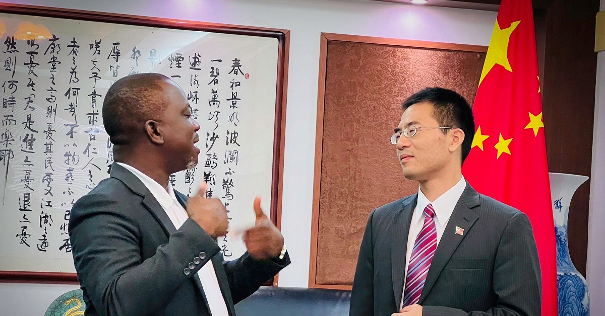 Sierra Leone’s Youth Envoy Pays Visit to The Chinese Ambassador
