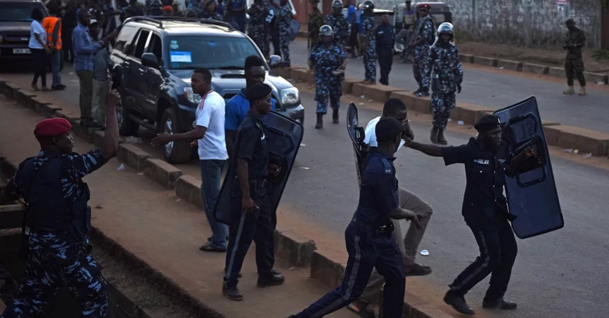 Arrests Made as Sierra Leone Police Officers Assaulted by Civilians in Daru
