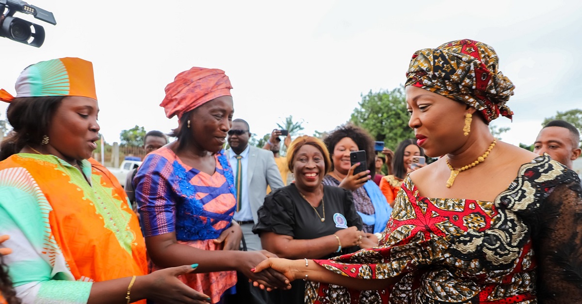 First Lady Fatima Bio Reaffirms Support to Sierra Leone Army Wives Cooperative Society