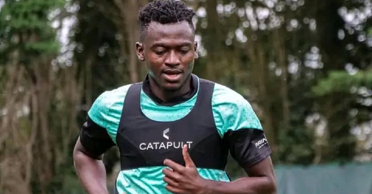 Mustapha Bundu Holds First Training Session With Plymouth Argyle