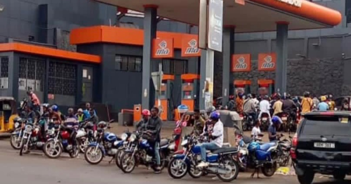 Freetown Faces Turmoil as Fuel Crisis Paralyzes Transportation and Schools