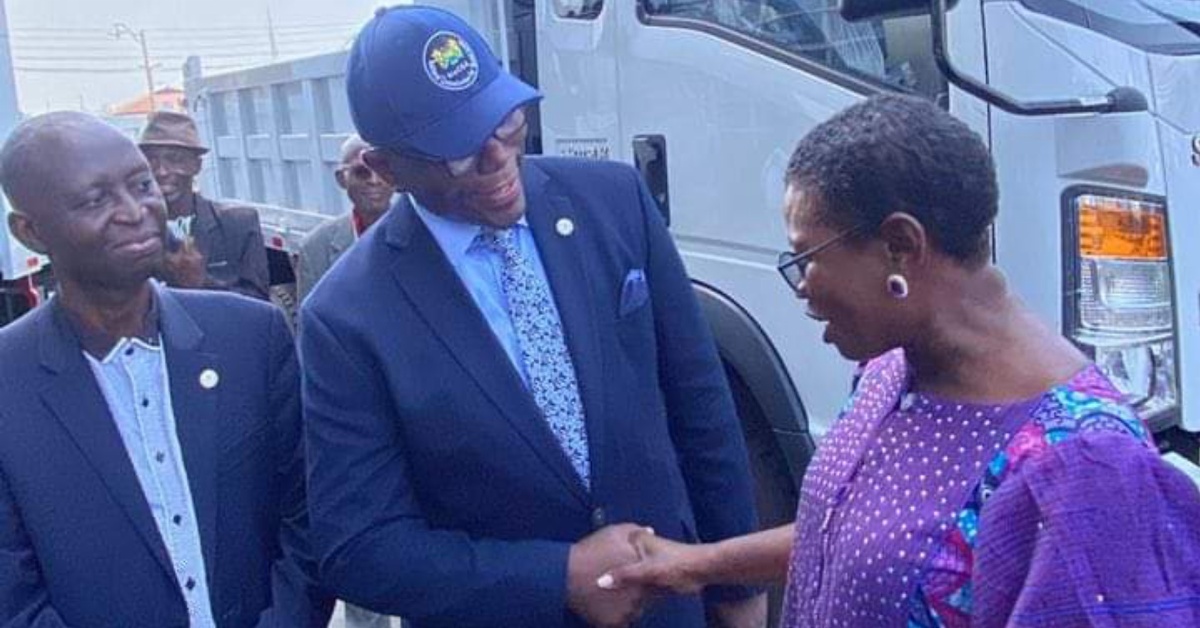 NaCSA Commissioner Hands Over Waste Trucks to Freetown City Council