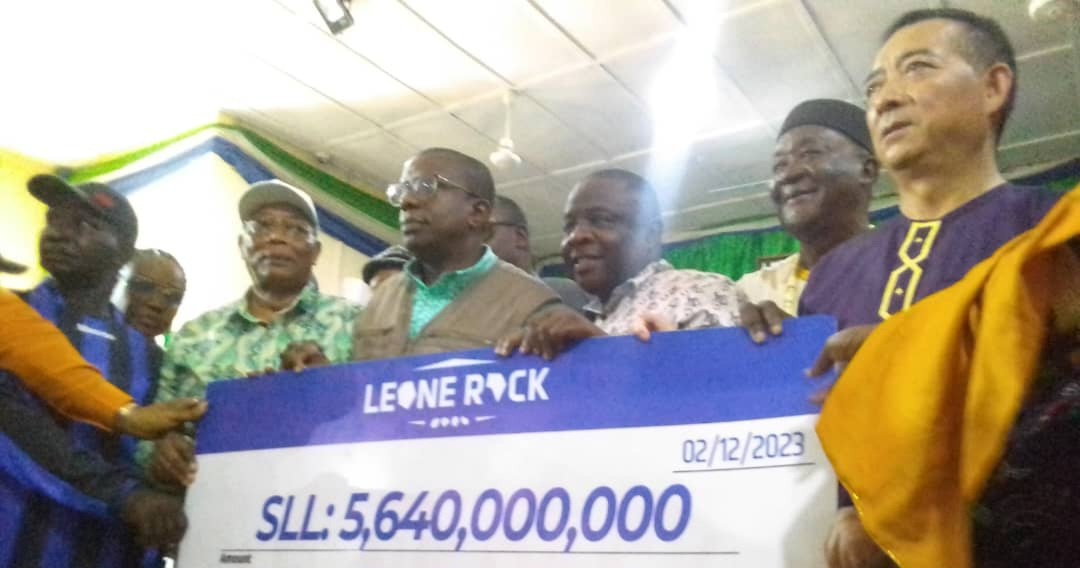 Leone Rock Pays Surface Rent to Port Loko Stakeholders