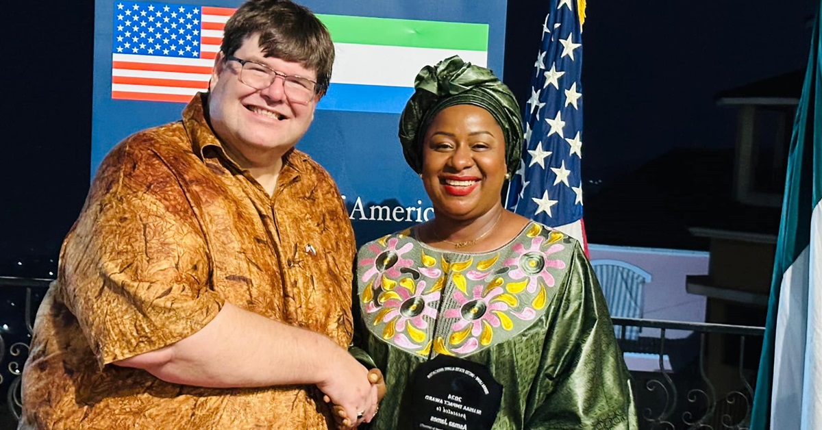 US Ambassador Presents Alumni Impact Award to Journalist Asmaa James