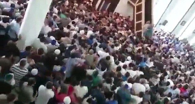 Imams Throw Punches at Each Other During Jum’ah Prayer