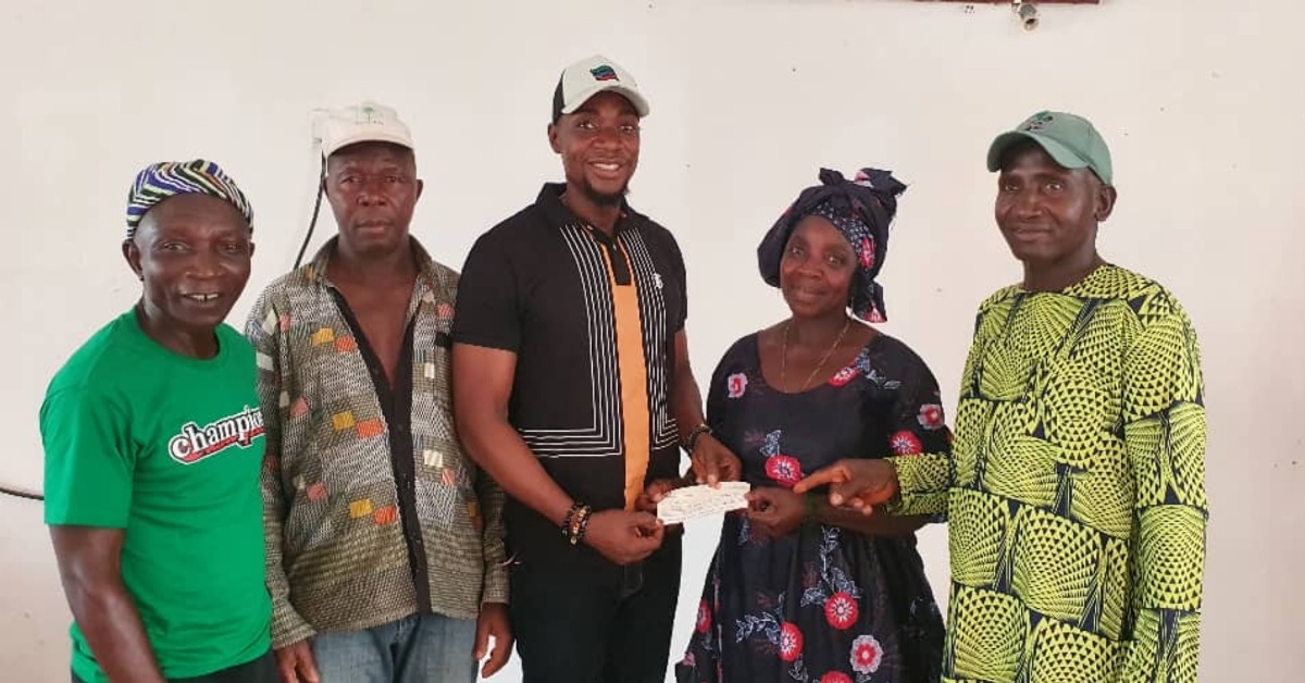 Hon S.K Momodu Boosts Farmers in Kono District with Le 9000 Financial Support
