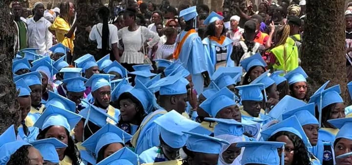 University of Makeni Celebrates 12th Convocation Ceremony With 565 Graduates