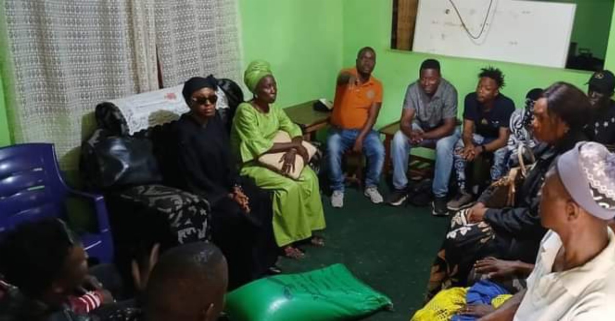 Deputy Tourism Minister Kadijatu Grace Kamara Visits Late Ngoh Gbetuwa’s Family