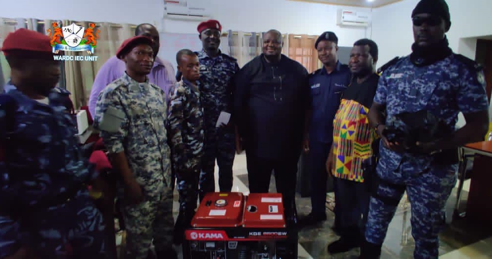 WARDC Chairman Donates Generator And Diesel to Waterloo Police Division