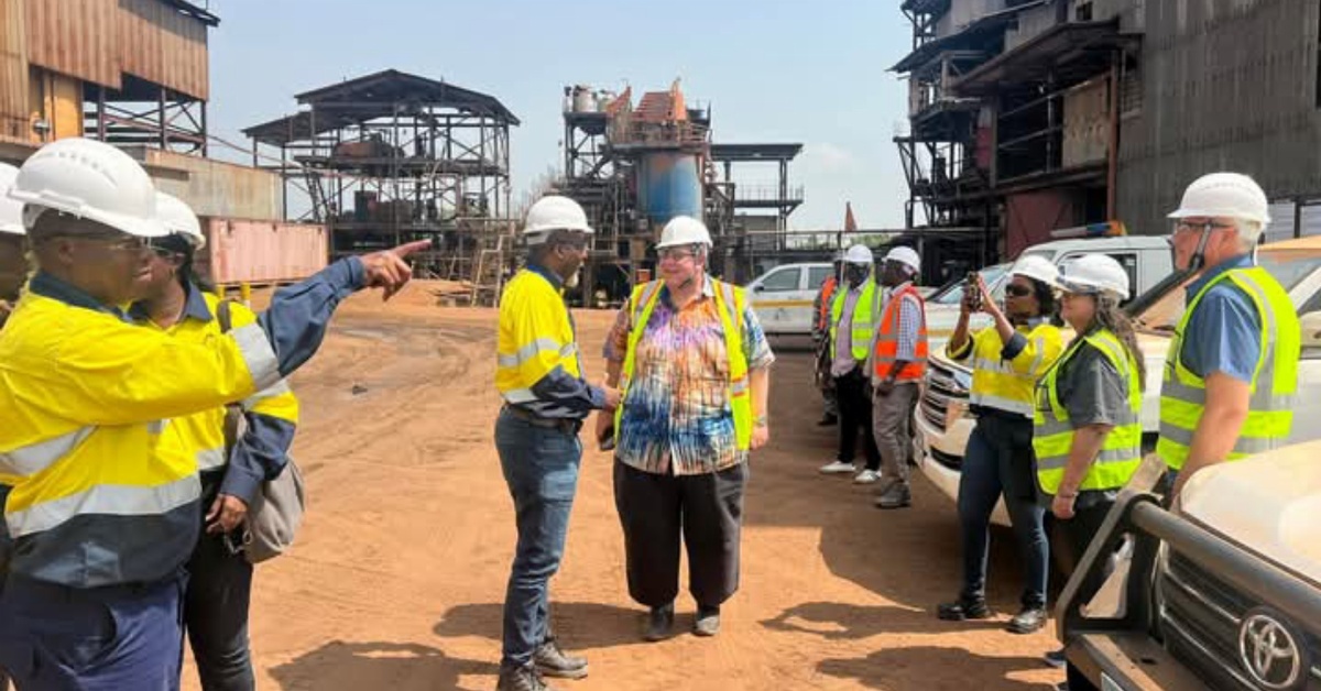 U.S Ambassador Bryan Hunt Tours Sierra Rutile