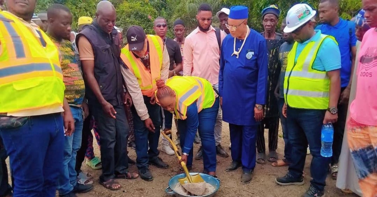 Tonkolili District Council Chairperson Turns Sod for Reconstruction of Petifu Mandugu Health Centre