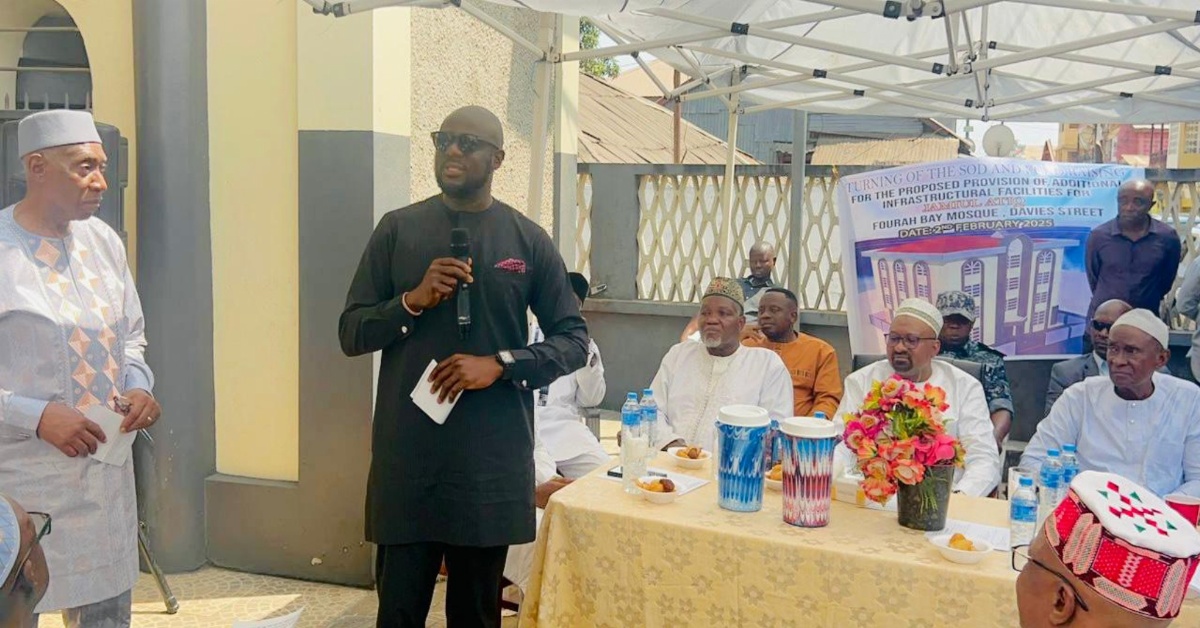 APC’s Ady Macauley Donates 200 Bags of Cement for Fourah Bay Mosque Expansion